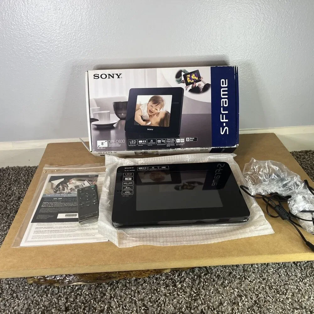 Sony Digital DPF-D830 8